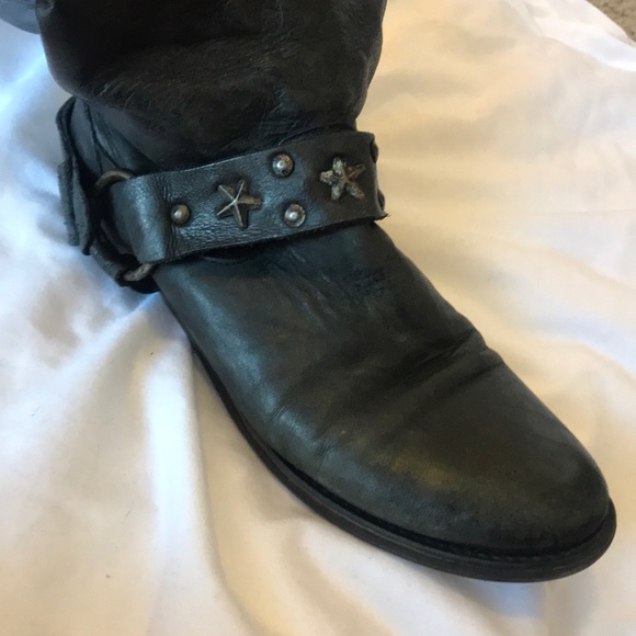 Betsy Johnson boots - Picture 3 of 7